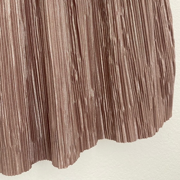 BCBG • Metallic Rose New Years Party Pocket Pleated Mini Skirt - Picture 11 of 11